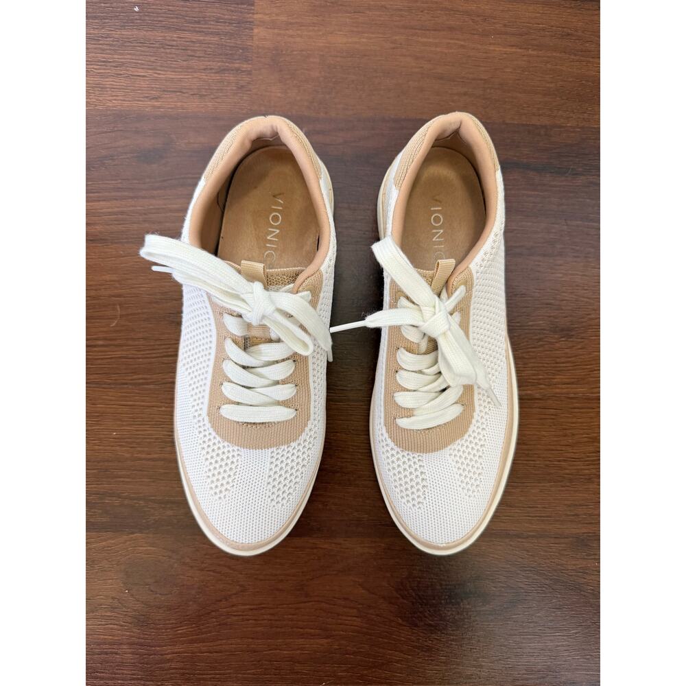 Vionic Galia Knit Sneakers White Tan Sz 7 Casual Comfort Mesh Minimalist - Picture 2 of 8